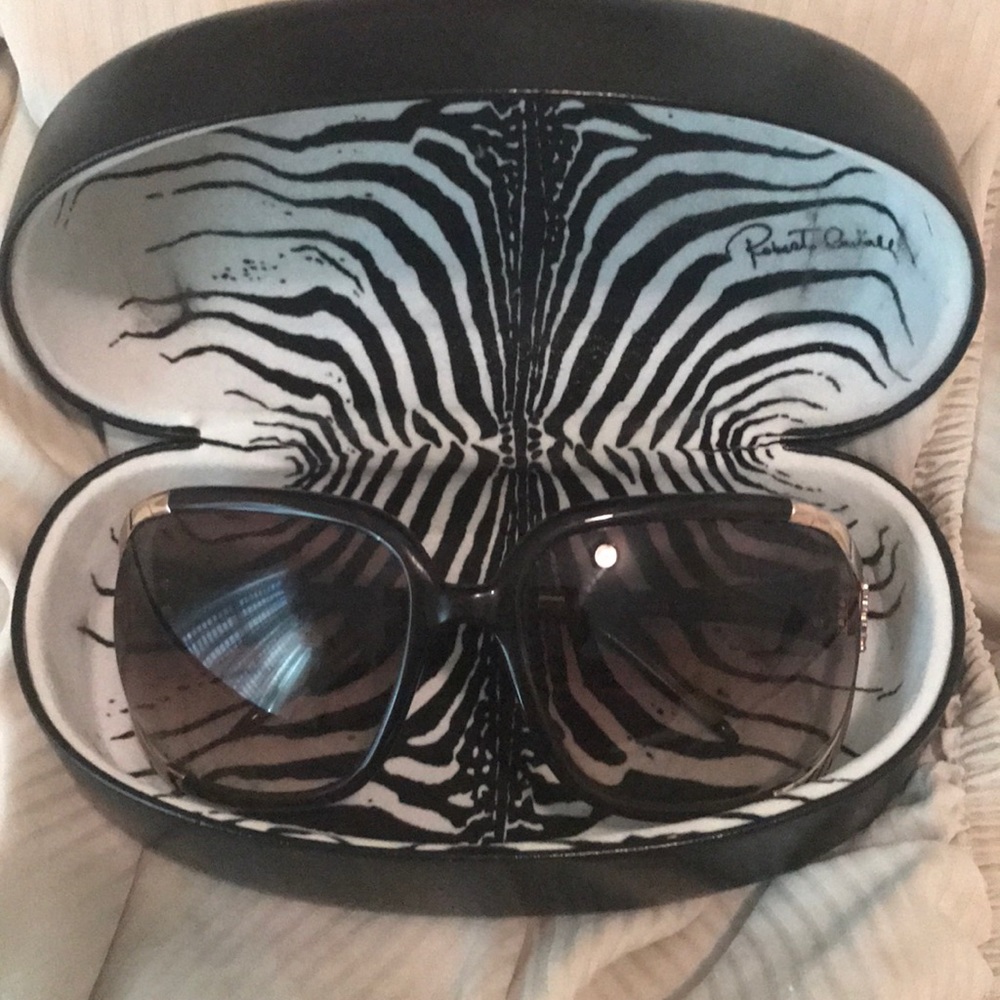 Final price drop!! Roberto Cavalli sunglasses
